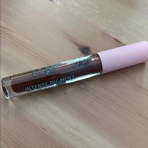 Kimchi Chic Beauty Intense Pigment Lipstick - Deep Brown